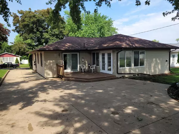 Oelwein, IA 50662,513 5th Ave. SE
