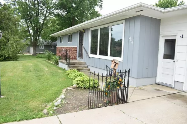 Fairbank, IA 50629,306 WISCONSIN ST