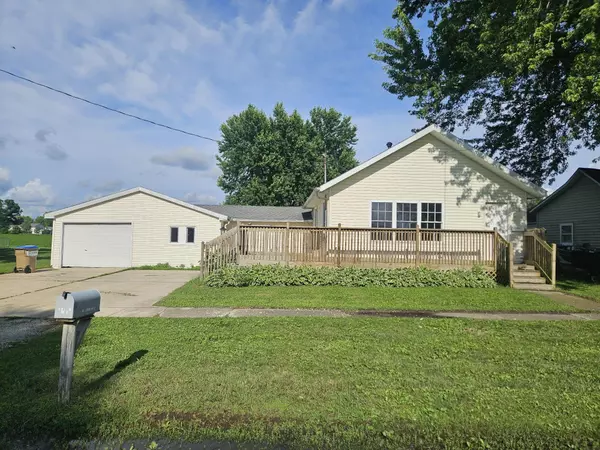 111 N Monroe St., Hazleton, IA 50641