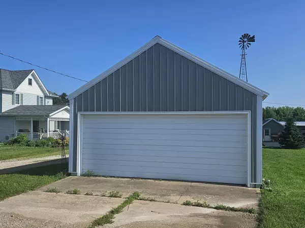 Cresco, IA 52136,22555 180th Street