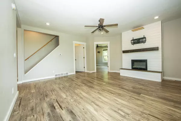 Nashua, IA 50658,2985 Underwood