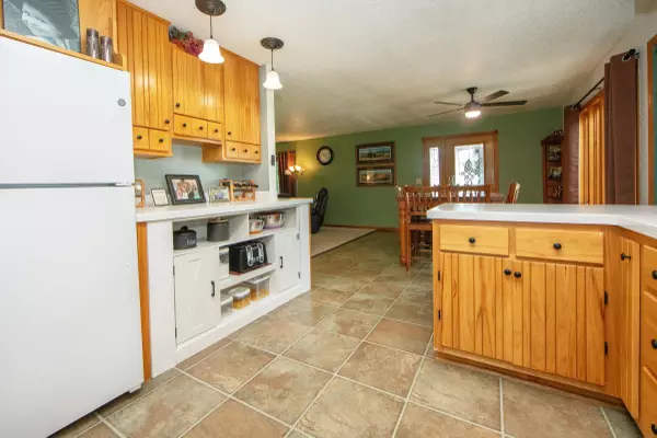 Conrad, IA 50621,817 N Vernon Rd