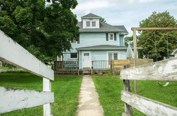 Hudson, IA 50643,303 Jefferson ST