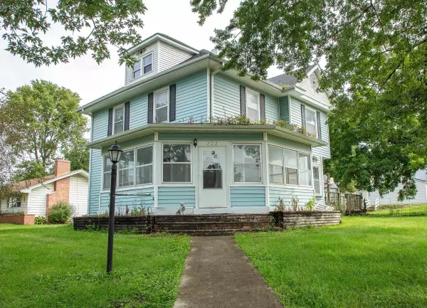 Hudson, IA 50643,303 Jefferson ST