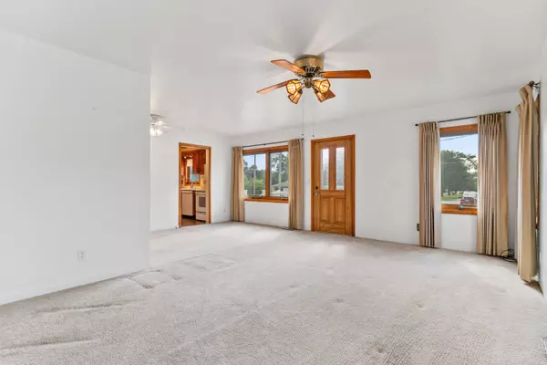 Cedar Falls, IA 50613,3228 Rownd ST