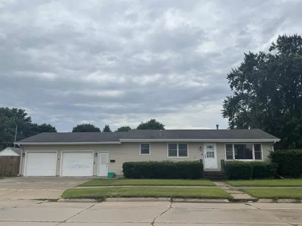 600 Freeman, Charles City, IA 50616