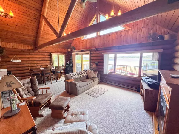 Harpers Ferry, IA 52146,588 Cottage RD