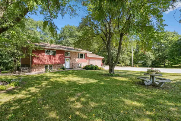 Independence, IA 50644,2113 220th ST