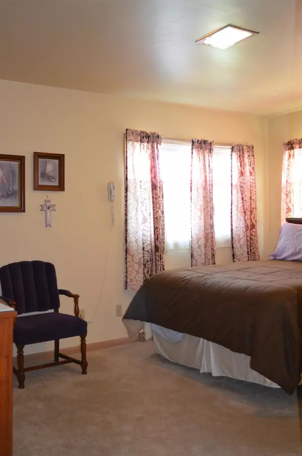 Waterloo, IA 50702,1551 Hawthorne AVE