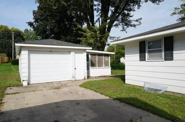 Charles City, IA 50616,1007 Cedar ST