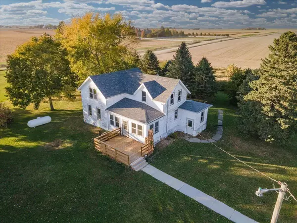 1349 C AVE, Gladbrook, IA 50635