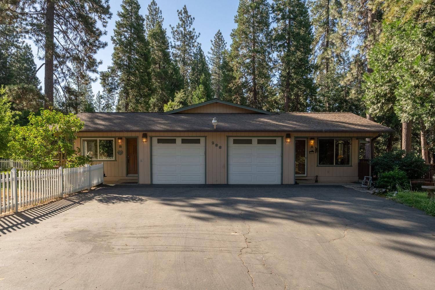 266 Bluebird LN, Avery, CA 95224