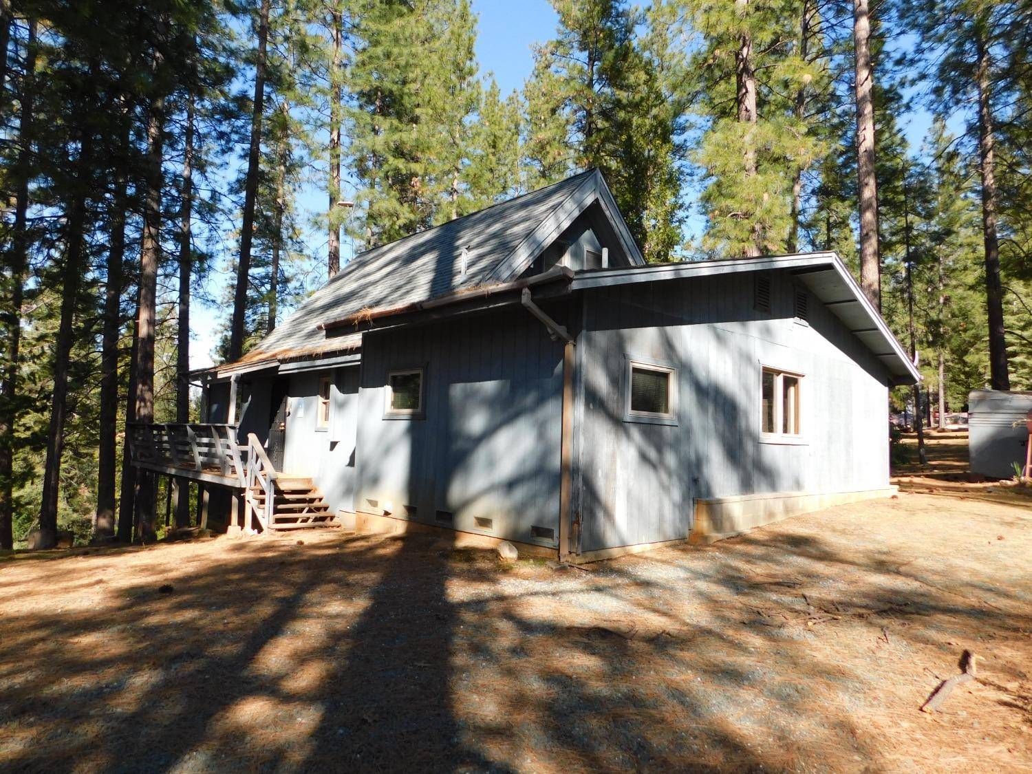 2839 Lily Gap RD, West Point, CA 95255