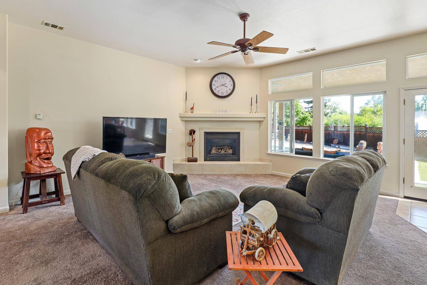 Valley Springs, CA 95252,689 Saint Andrews