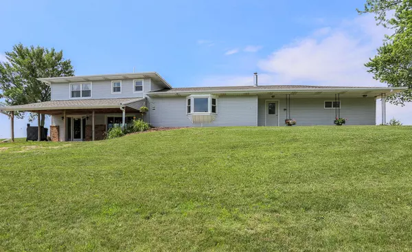 2011 PERRY TRL, Woodbine, IA 51579