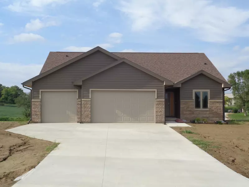 2459 MULLIGAN TRAIL TRL, Logan, IA 51546