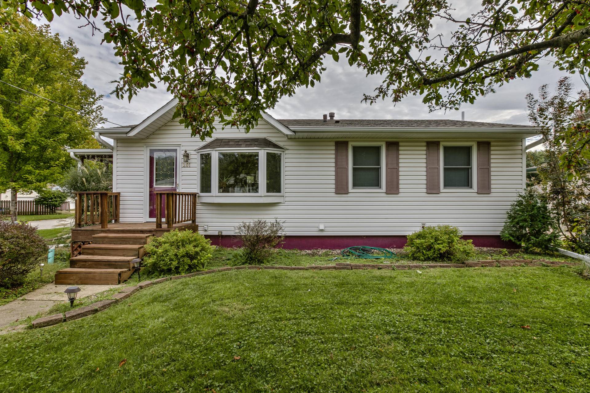 201 GREENHAVEN RD, Council Bluffs, IA 51503