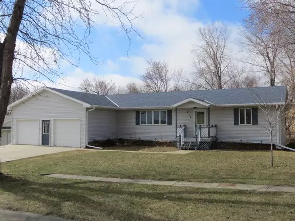 216 FISCHER DR, Woodbine, IA 51579