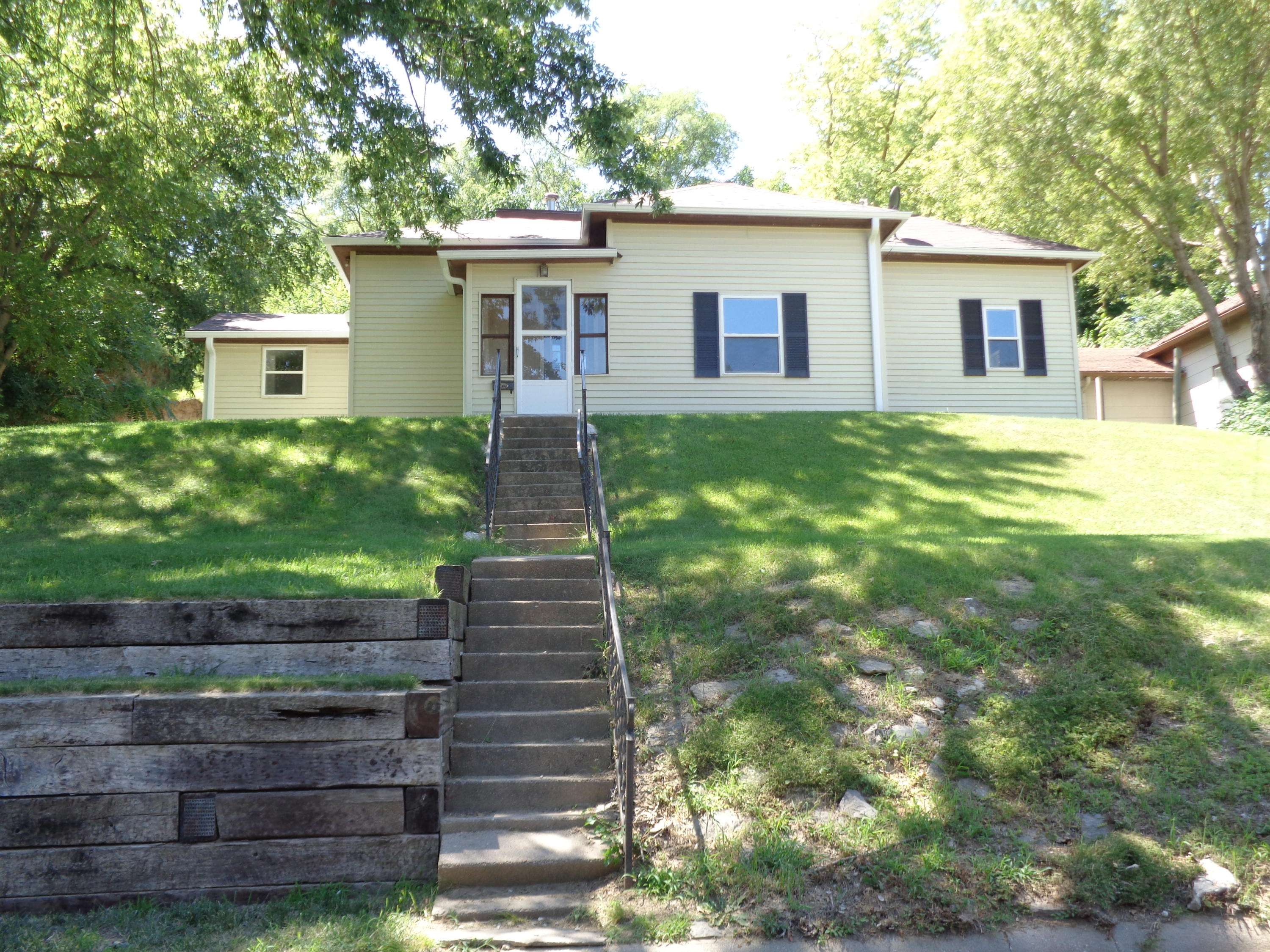 811 N 6TH STREET, Missouri Valley, IA 51555