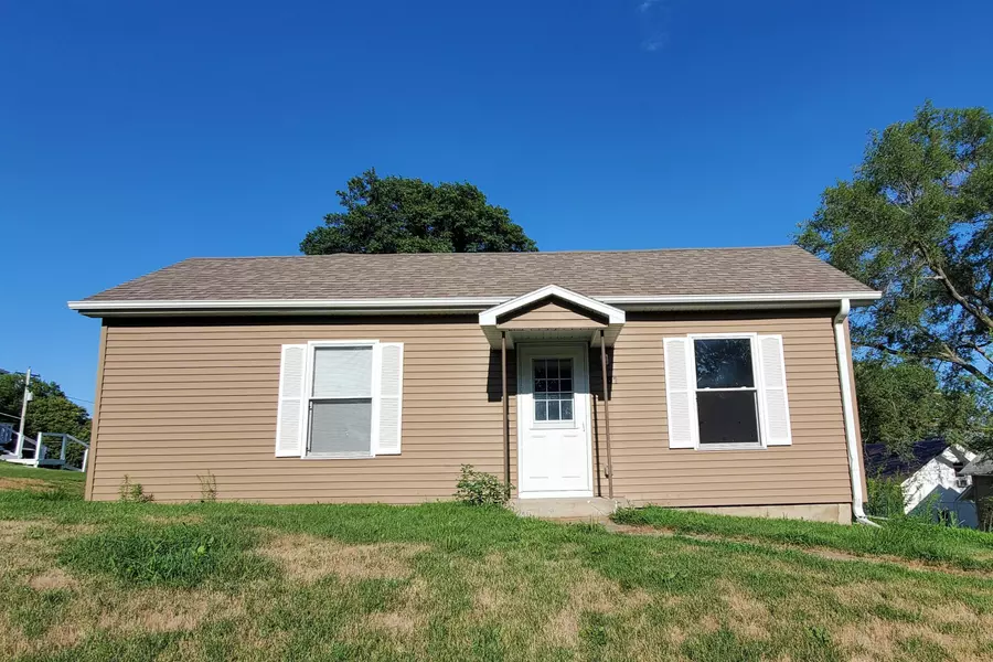 161 S WALNUT, Avoca, IA 51521