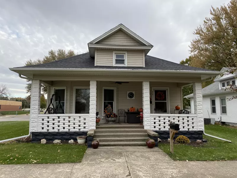 910 IOWA AVE, Dunlap, IA 51529