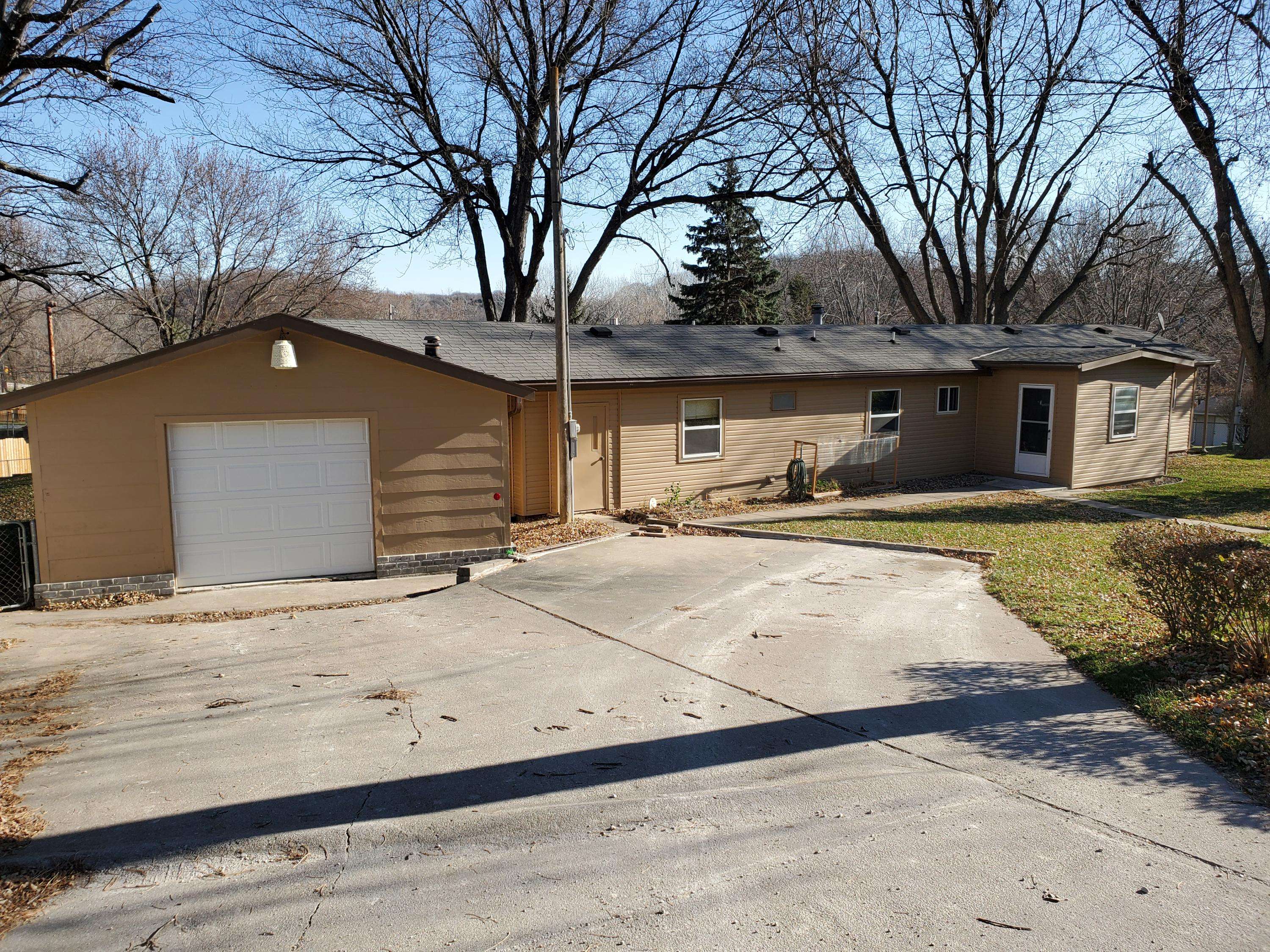 55181 FANDT RD, Pacific Jct, IA 51561