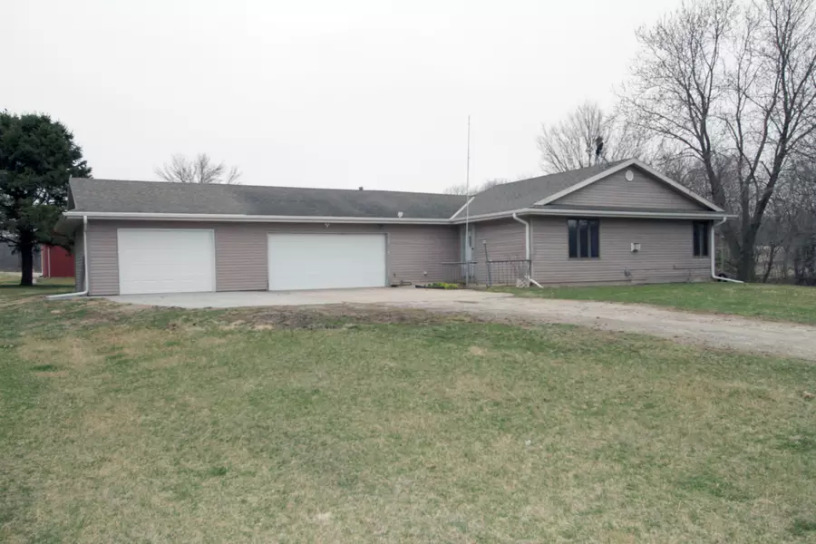 37537 KANE AVE, Hastings, IA 51540