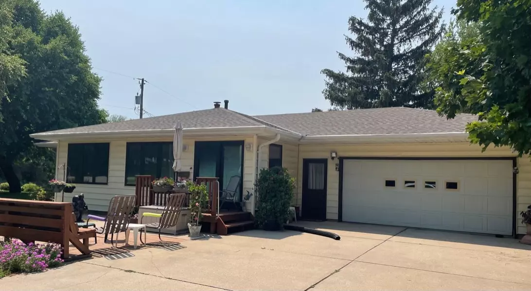 401 N 11TH ST, Dunlap, IA 51529