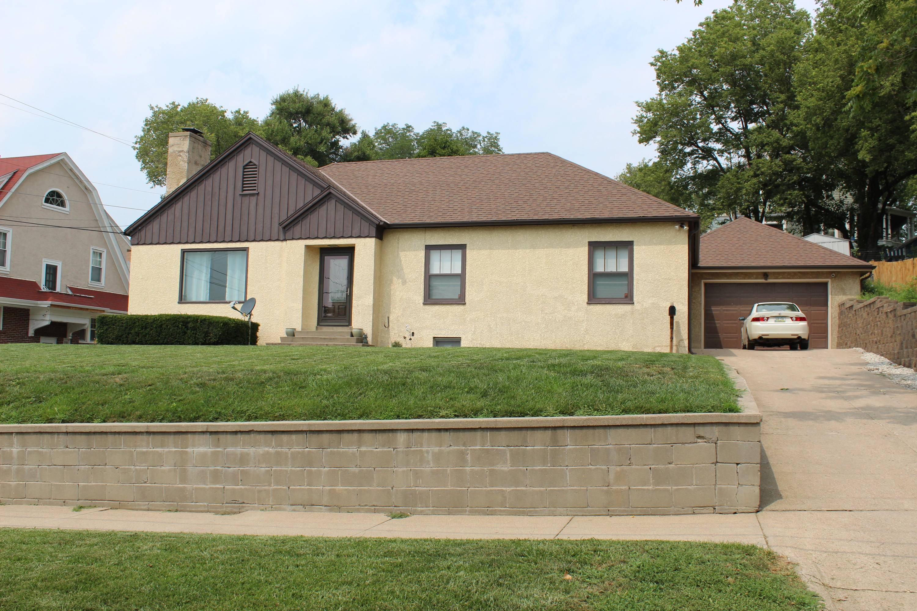 717 E HURON ST, Missouri Valley, IA 51555