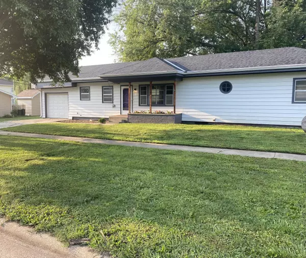 44 7TH STREET ST, Woodbine, IA 51579