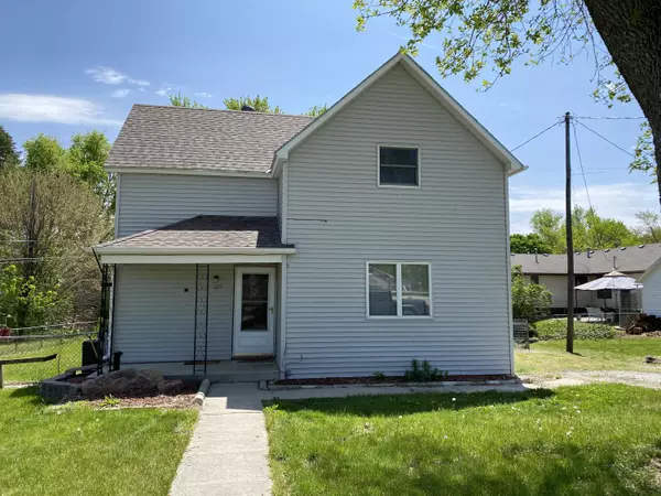 Logan, IA 51546,129 W 4TH ST