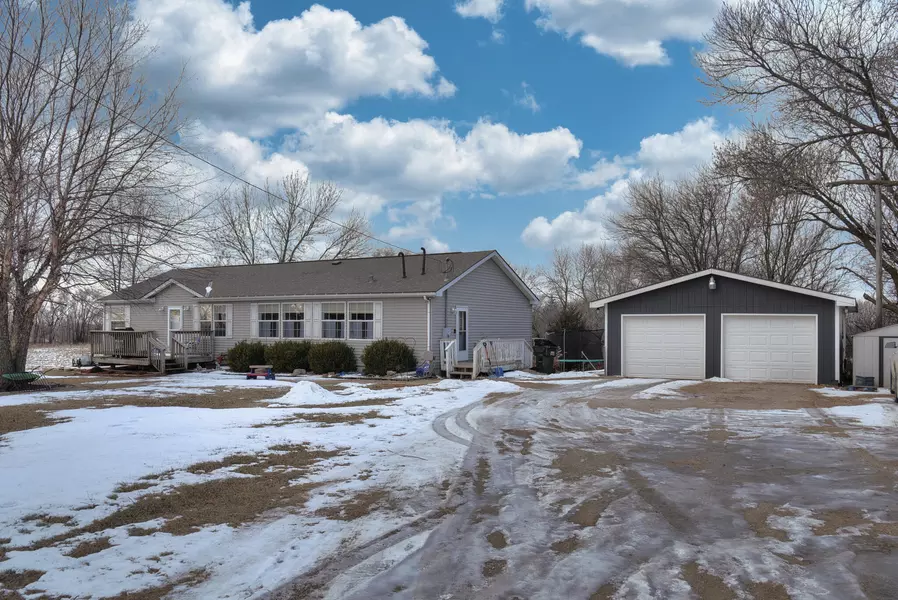 4659 CO RD P39, Fort Calhoun, NE 68023