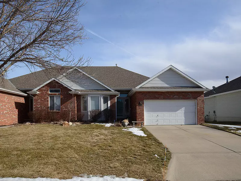 1024 SHOAL POINTE DR, Carter Lake, IA 51510