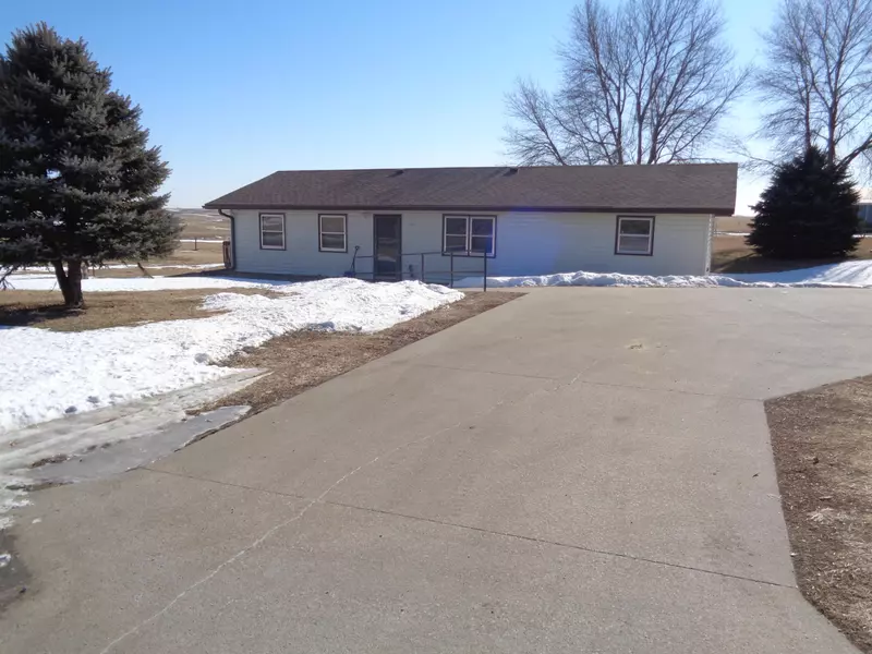 511 6TH STREET, Tennant, IA 51537