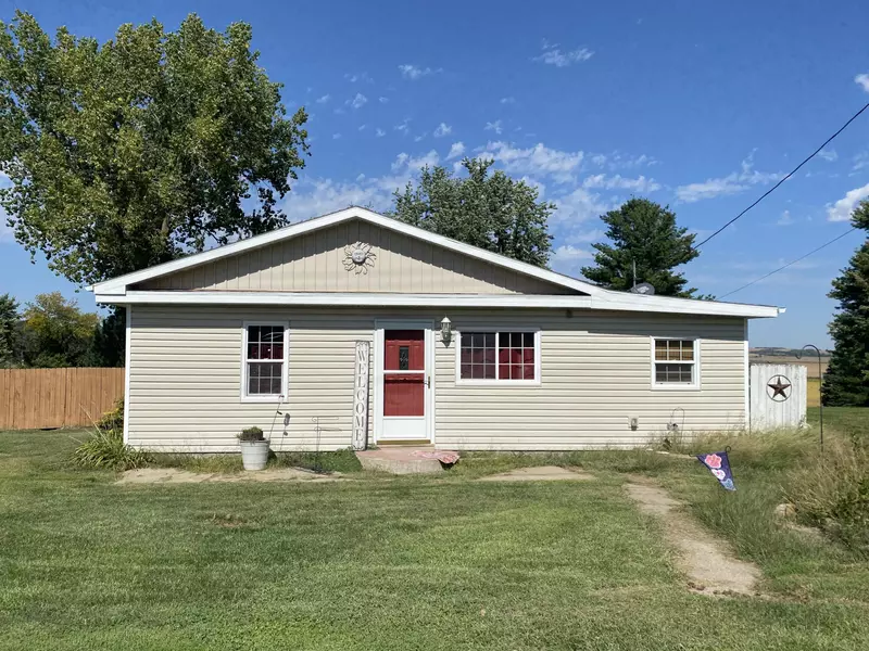 317 E 1ST ST, Logan, IA 51546