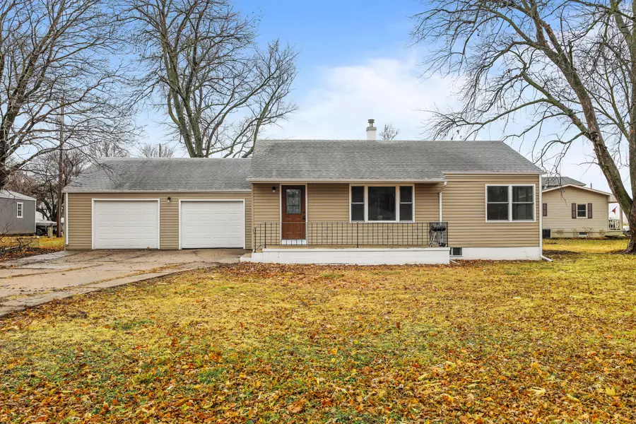 102 WILKES ST, Farragut, IA 51639