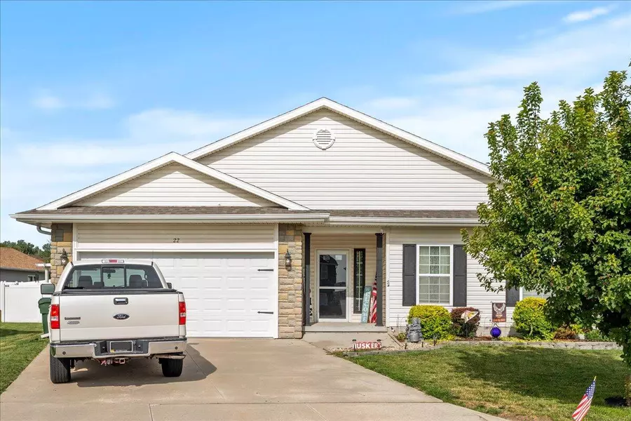 22 OSPREY CIR, Council Bluffs, IA 51501