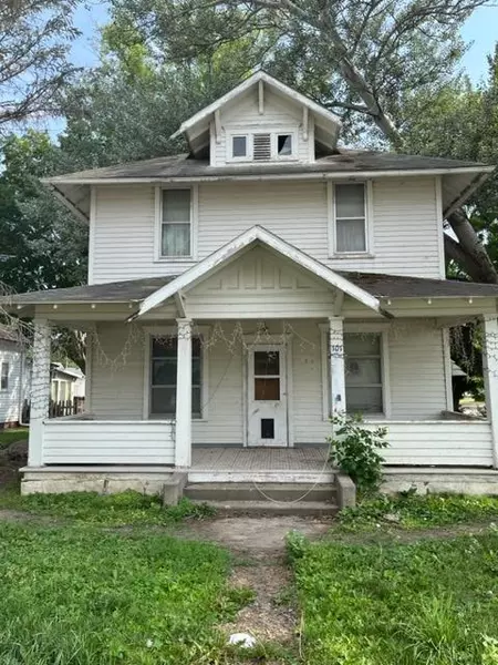 101 E KIMBALL ST, Hancock, IA 51536