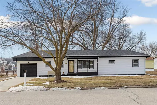 44 7TH ST, Woodbine, IA 51579