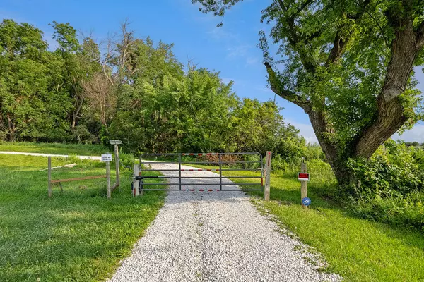 Crescent, IA 51526,15906 TOWN LN