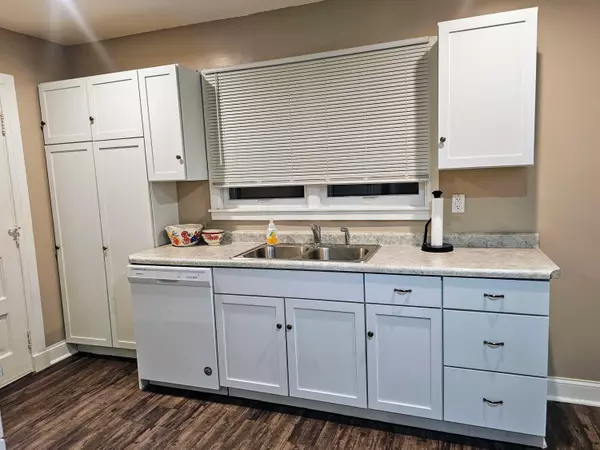 Oakland, IA 51560,311 PULLEN AVE