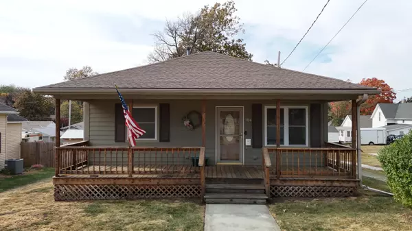 104 S MONROE ST, Shenandoah, IA 51601