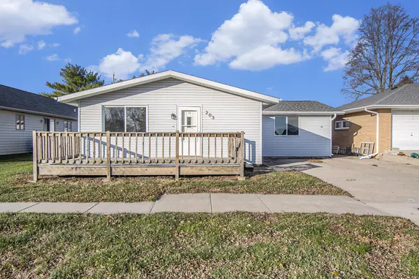 203 N CLARK ST, Mondamin, IA 51557