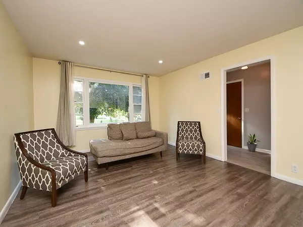 Council Bluffs, IA 51503,1542 N BROADWAY