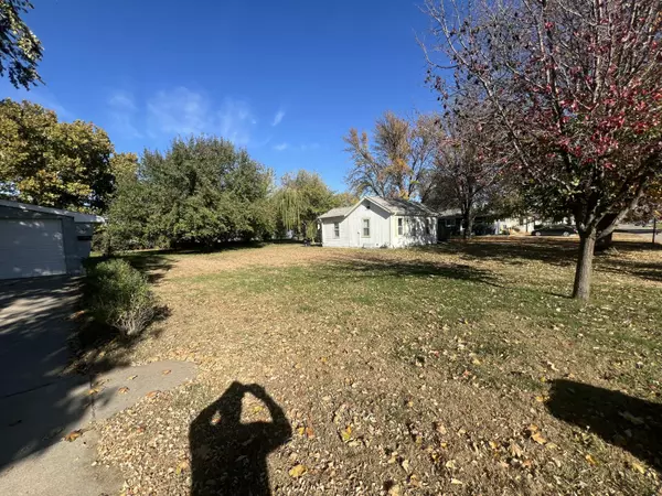 Council Bluffs, IA 51501,2432 AVE I