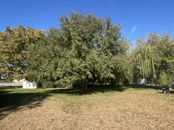 Council Bluffs, IA 51501,2432 AVE I