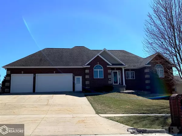 1003 Benjamin Drive, Marshalltown, IA 50158