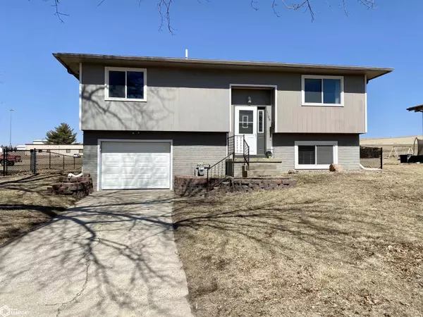 1106 Lynn Ave, Audubon, IA 50025