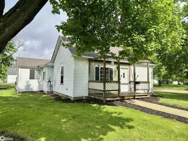 306 N Locust St, Jefferson, IA 50129