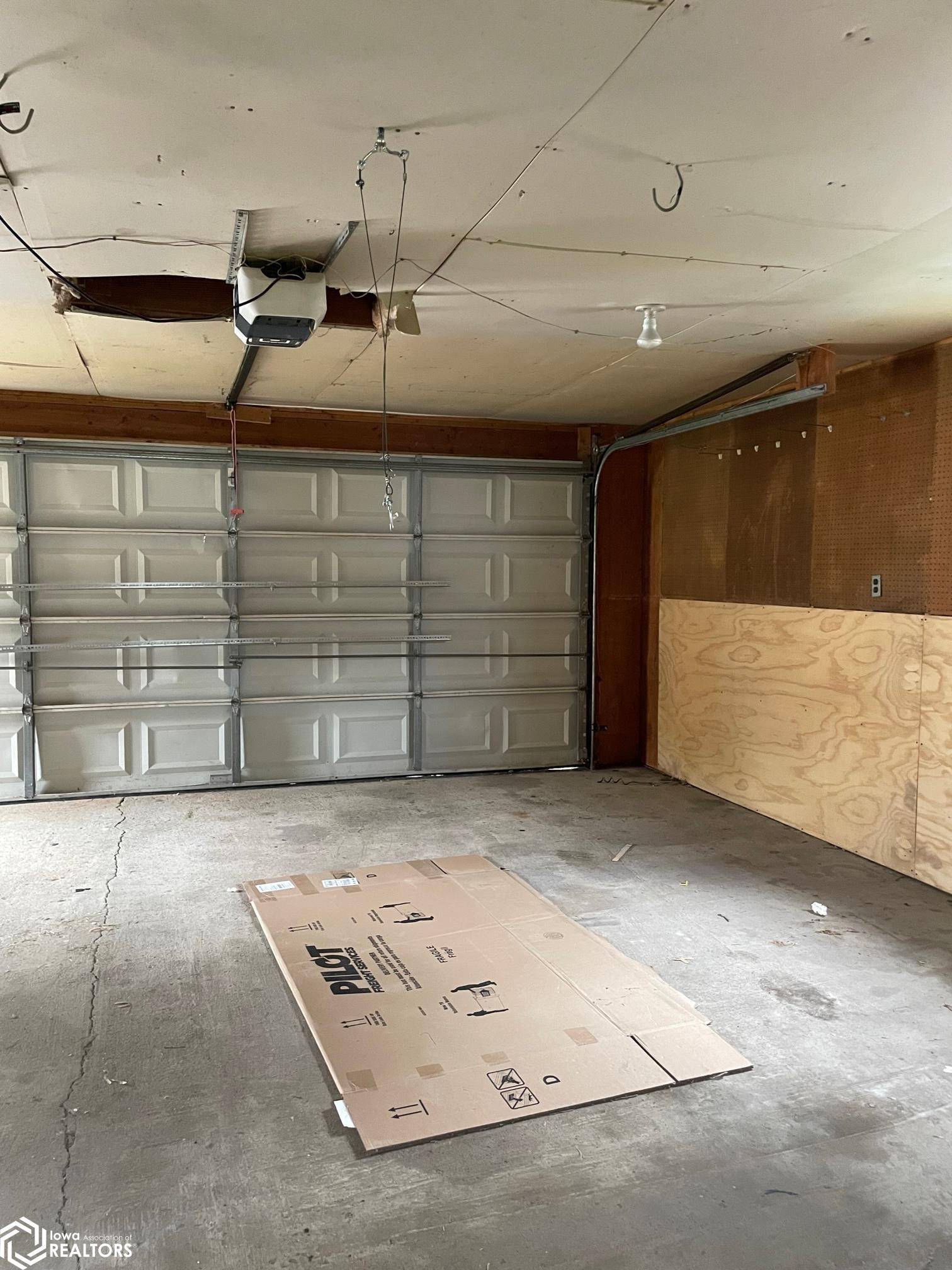 Humboldt, IA 50548,909 1st Ave N